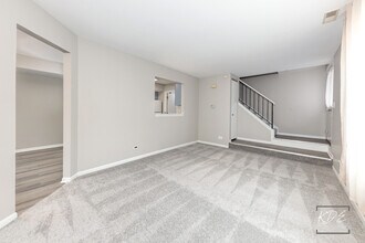 2691 Stanton Ct in Aurora, IL - Building Photo - Building Photo