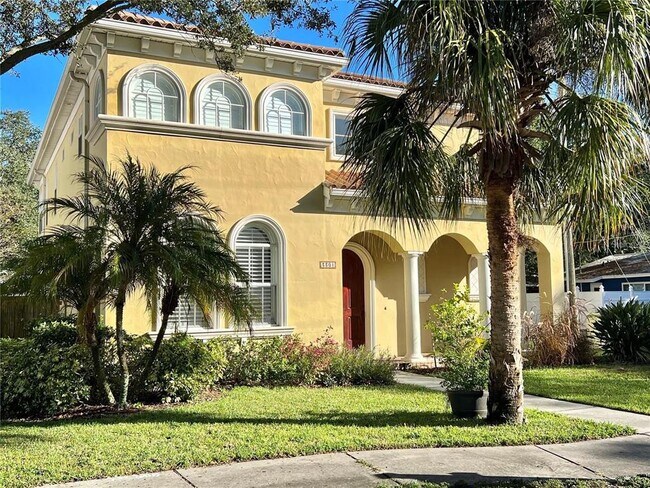 property at 3301 W Fielder St