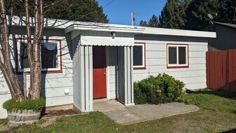 3983 T St in Eureka, CA - Building Photo