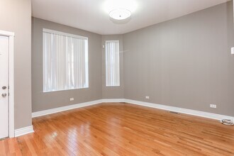 2613 W Evergreen Ave, Unit 1F in Chicago, IL - Foto de edificio - Building Photo