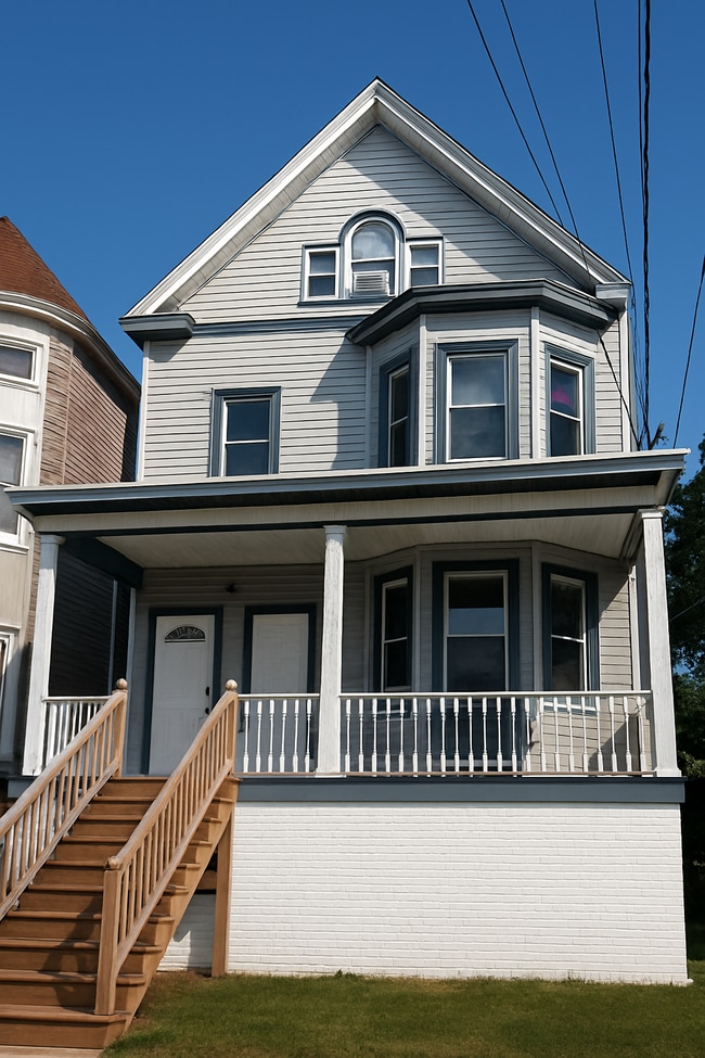 60 Hillside Ave, Unit 1