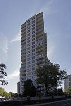 Mediterranean Towers North & South in Fort Lee, NJ - Building Photo - Building Photo