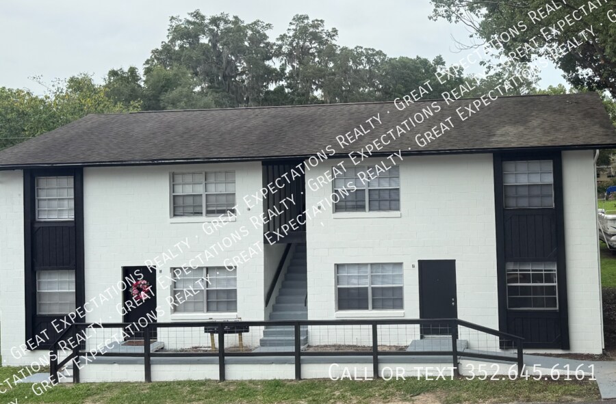 143 SE 13th Ave in Ocala, FL - Building Photo