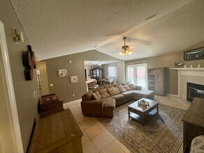 1308 Jeffrine Dr in Crestview, FL - Building Photo - Building Photo