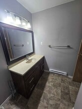 301 Burland Ave in Winnipeg, MB - Building Photo - Building Photo