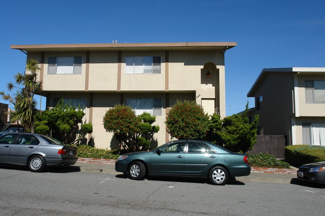 488 Lincoln Cor in Millbrae, CA - Building Photo - Building Photo