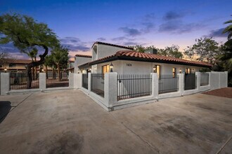 7826 E Heatherbrae Ave in Scottsdale, AZ - Building Photo - Building Photo