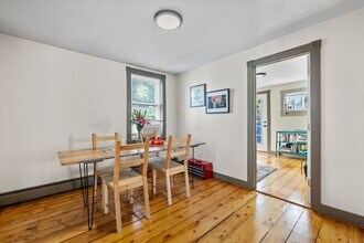 9 Hodges Ct in Salem, MA - Building Photo - Building Photo