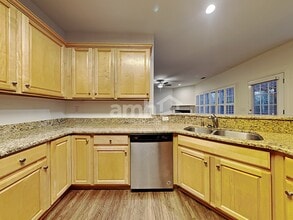 302 Grimes Dr in Simpsonville, SC - Building Photo - Building Photo