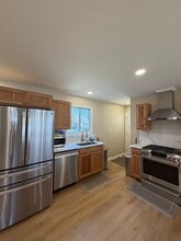 6524 Greenleaf St in Springfield, VA - Foto de edificio - Building Photo