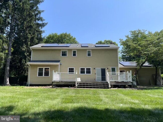 30 Norchester Dr in West Windsor Township, NJ - Building Photo - Building Photo