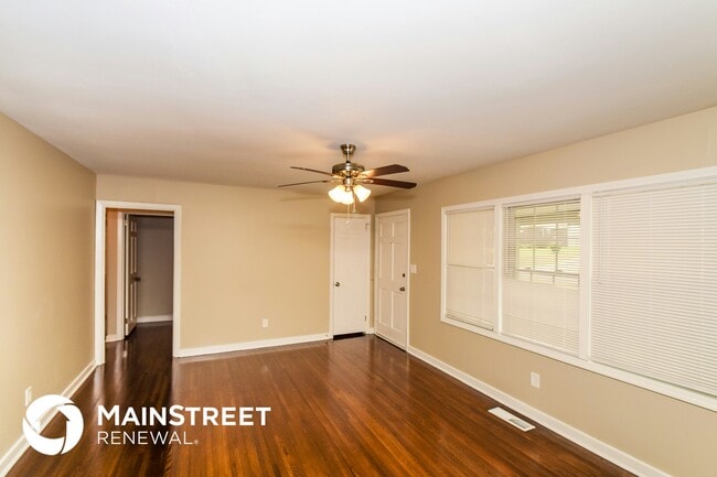 1328 Orlando Cir NE in Birmingham, AL - Foto de edificio - Building Photo