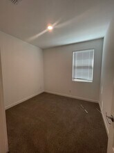 9343 W Glenrosa Ave in Phoenix, AZ - Building Photo - Building Photo