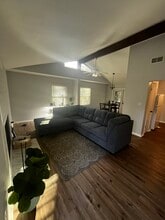 4802 Easy St in Tallahassee, FL - Foto de edificio - Building Photo