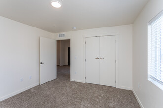 Canyon Crossing in Caldwell, ID - Building Photo - Interior Photo