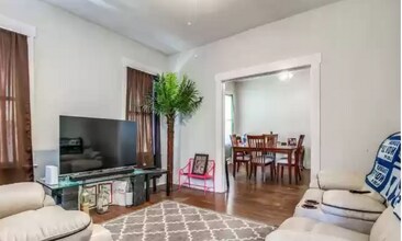 719 W French Plz, Unit 3 in San Antonio, TX - Building Photo - Building Photo