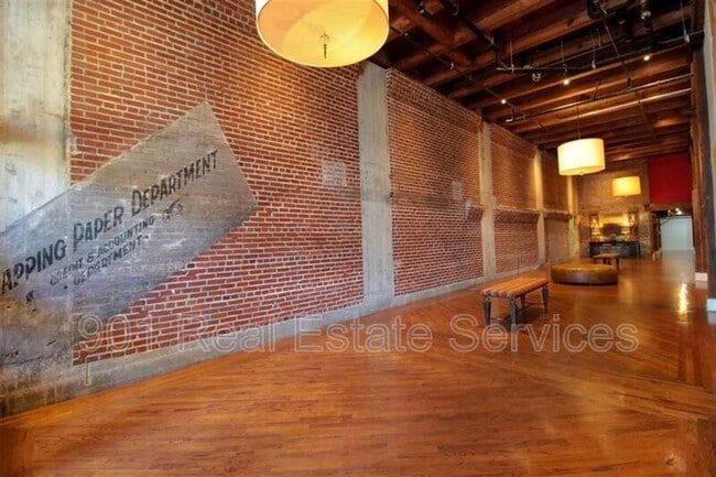 420 S Front St in Memphis, TN - Building Photo - Building Photo
