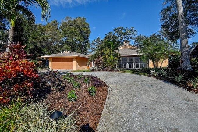 property at 1247 Monticello Blvd N