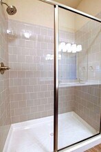 205 Hidden Springs Dr in Bastrop, TX - Building Photo - Building Photo