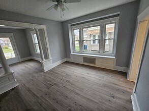 1852 E 32nd St in Lorain, OH - Building Photo - Building Photo