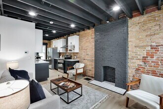 1010 Bruck St in Columbus, OH - Building Photo - Building Photo
