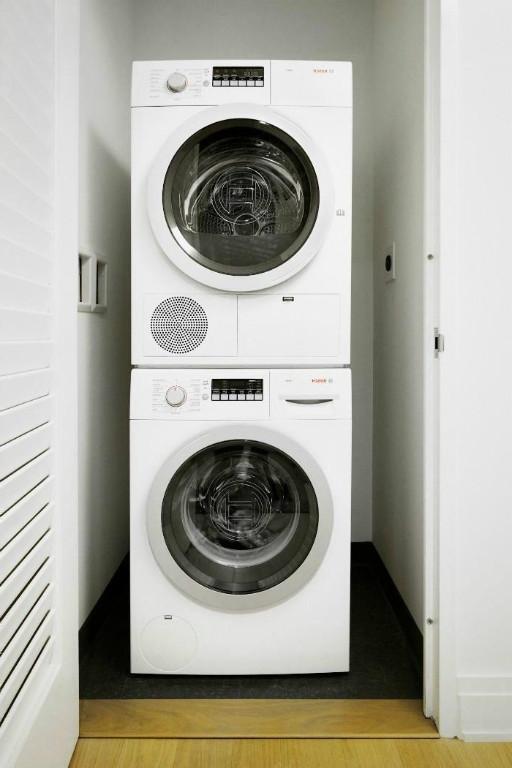 180 John St in New York, NY - Foto de edificio - Building Photo