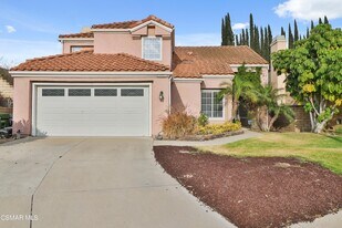 2598 Winthrop Ct in Simi Valley, CA - Building Photo