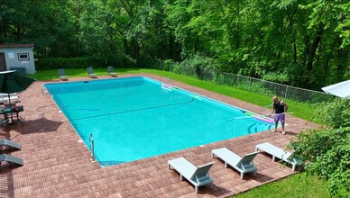 Southside Terrace Apartments in New Paltz, NY - Foto de edificio - Building Photo