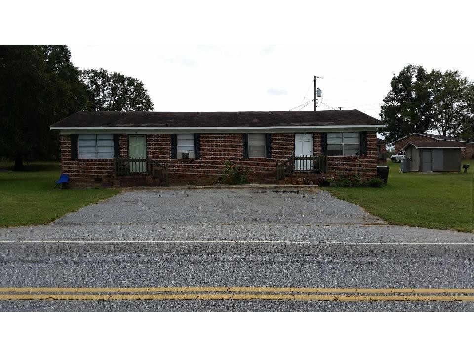 20 Tribble St in Honea Path, SC - Building Photo