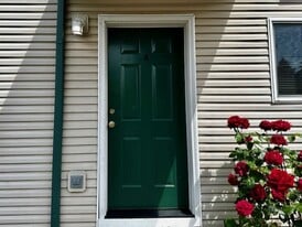 3126 NE 102nd Ave in Portland, OR - Building Photo