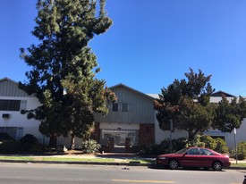 8708 Owensmouth Ave Apartments