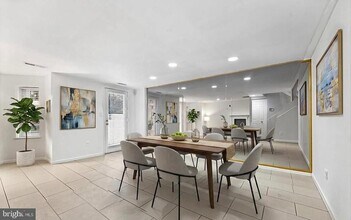 1124 25th St NW in Washington, DC - Building Photo - Building Photo