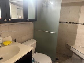 3992 W 8th Ln in Hialeah, FL - Building Photo - Building Photo