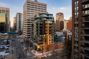 Churchill Estates in Calgary, AB - Building Photo