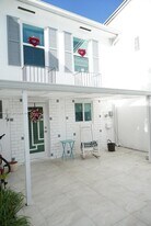 1389 W 71st St in Hialeah, FL - Building Photo