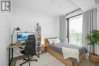 1 Jarvis St in Hamilton, ON - Building Photo - Building Photo