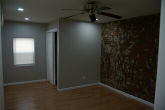 1925 E Ontario St, Unit Floor 2nd in Philadelphia, PA - Building Photo - Building Photo
