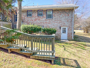 2031 Eversong Ln, Unit 1 in Hermitage, TN - Foto de edificio - Building Photo