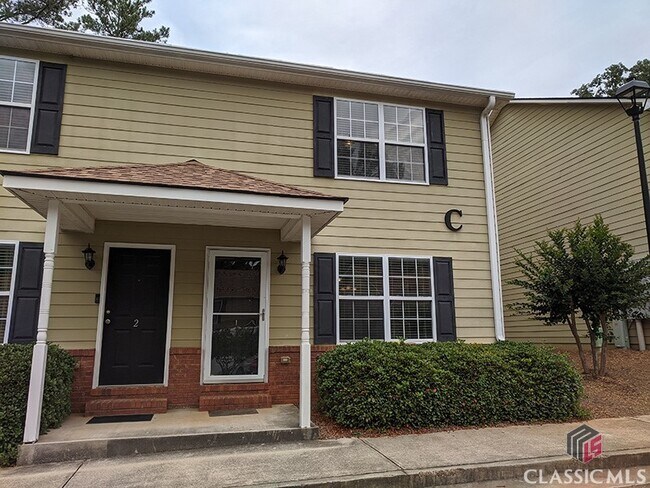 105 Westchester Dr