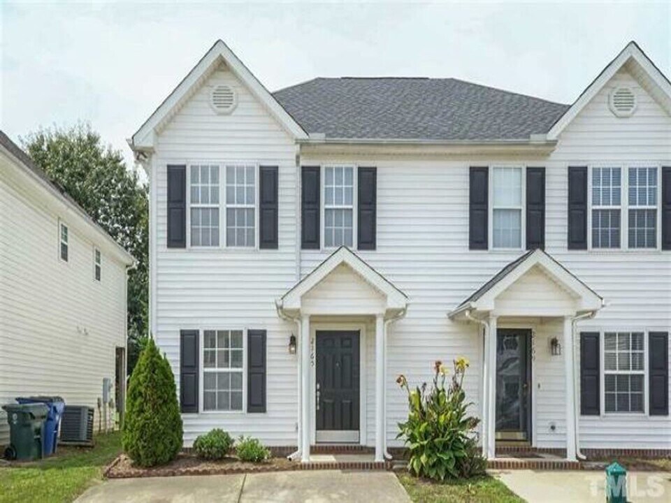 2165 Ventana Ln in Raleigh, NC - Building Photo