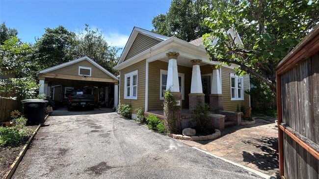 209 Walton St in Houston, TX - Building Photo - Building Photo