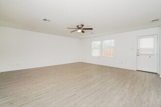 14727 Brandy Brk in San Antonio, TX - Building Photo - Building Photo