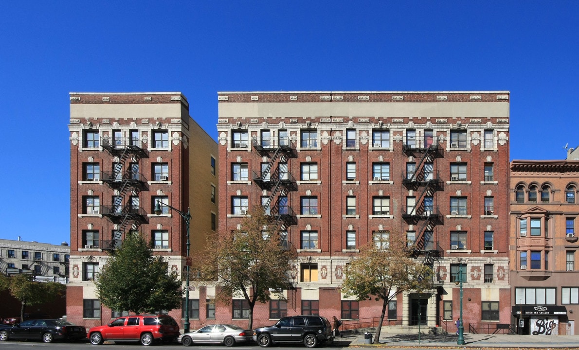 Gateway I Apartments in New York, NY - Building Photo