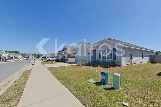 4651 Malay Cir in Milton, FL - Building Photo - Building Photo