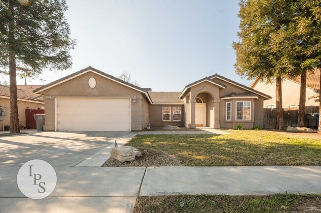 property at 443 S Almond Ave