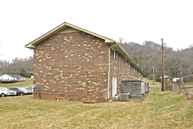 DunWoody Apartments in Kingsport, TN - Building Photo - Building Photo