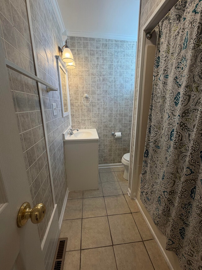 property at 209 Kingsley Rd