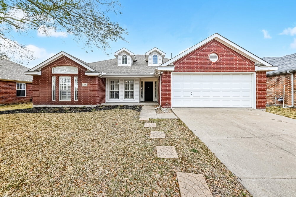 105 Marquette St in Forney, TX - Building Photo