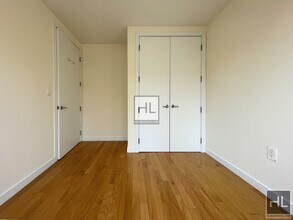 E. Williamsburg Affordable Full-Amenity Bl in Brooklyn, NY - Building Photo - Building Photo