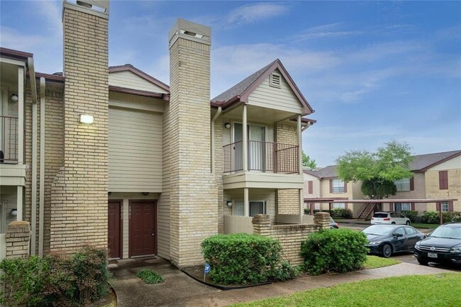 property at 2120 El Paseo St